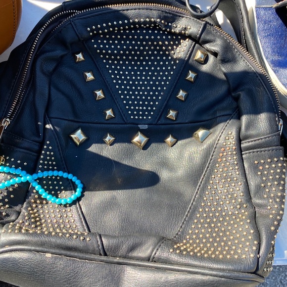 Backpack - Picture 1 of 1